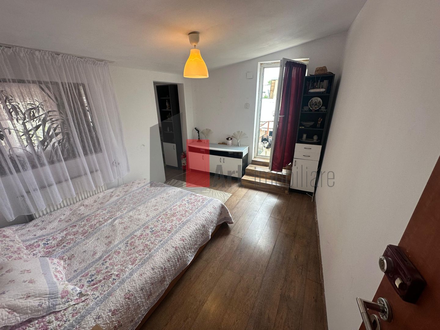 Casă Primitoare pentru Familii – Oferă Spațiu și Confort - Poză 9