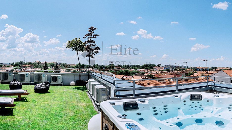 Penthouse de lux 530 mp ultracentral in Oradea - Poză 69