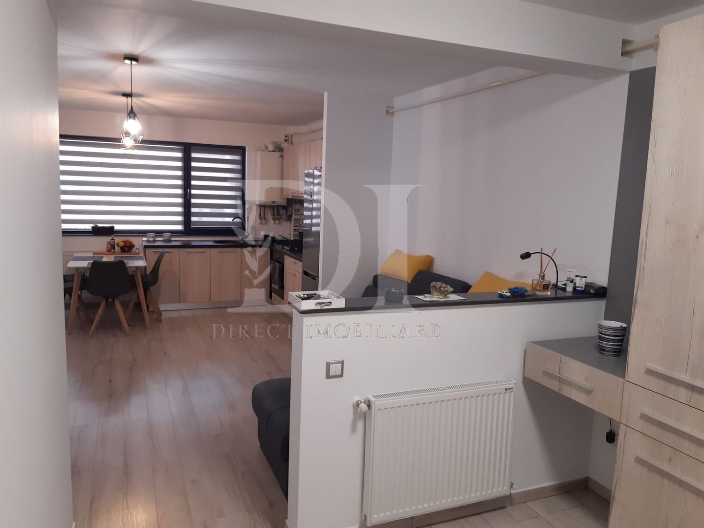 Apartament cu 2 camere-Zona Eroilor Floresti - Poză 14