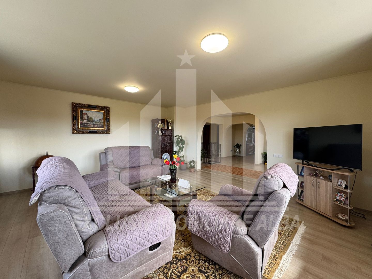 Casa individuala | De vanzare | 200 mp | 8140 mp teren | Oarda de Sus - Poză 3