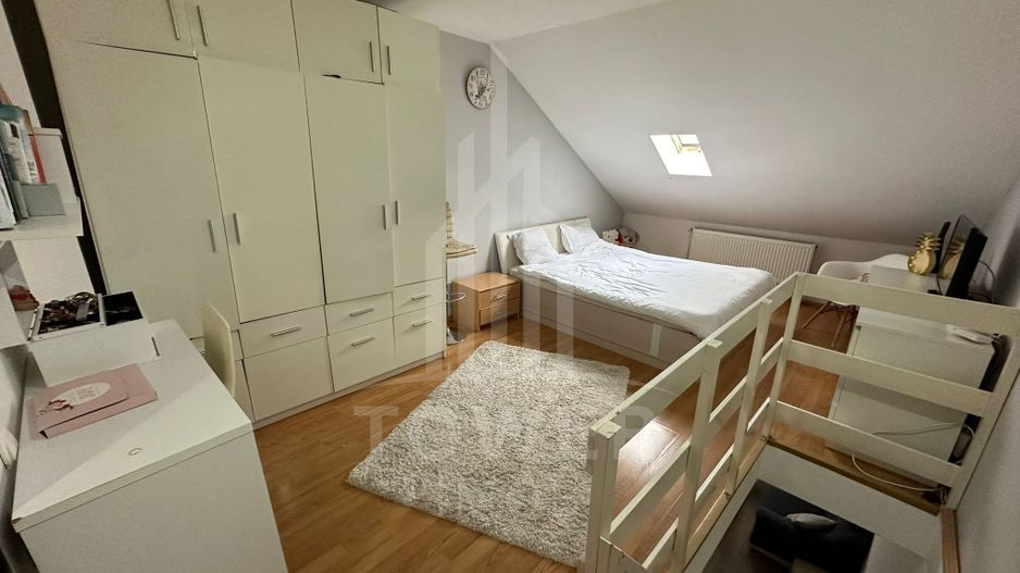 Apartament la mansardă complet mobilat și utilat Terezian - Poză 2