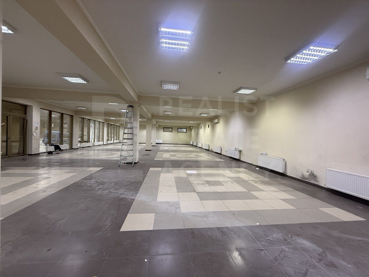 Chirie, spațiu comercial, 460 mp, str. Ștefan Vodă, Vatra - Poză 9