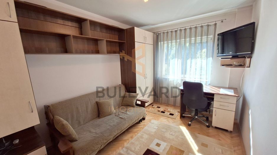 Apartament 3 camere decomandate + parcare, mijlocul strazii Titulescu! - Poză 3