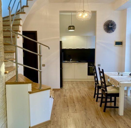 Unirii zona Marriott, Casa/Vila P+1+curte, Comercial sau Rezidential - Poză 7