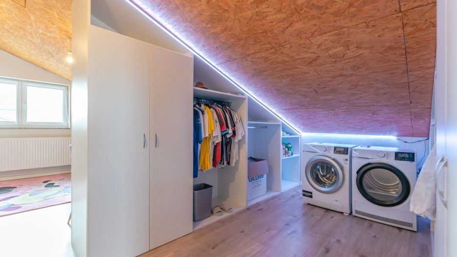 Casa mobilata utilata cartier Izvor Tarlungeni Brasov - Poză 13