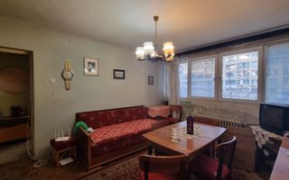 Sala Palatului // vedere spate // balcon - Poză 1