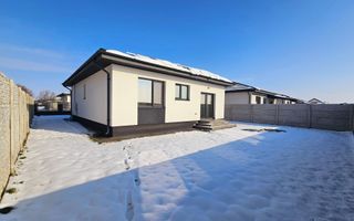 Casa 3 camere de închiriat - comuna Berceni - Poză 1