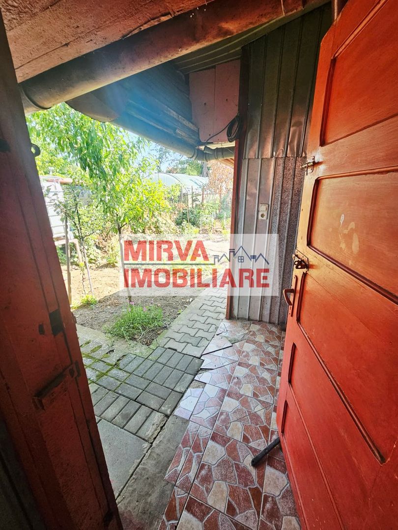 🏡 Casă spațioasă cu 9 camere în Strejnicu – pentru locuință, birouri - Poză 21