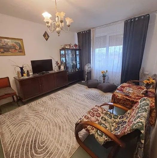 2 Camere Bulevardul 1 Decembrie Auchan Titan - Poză 1