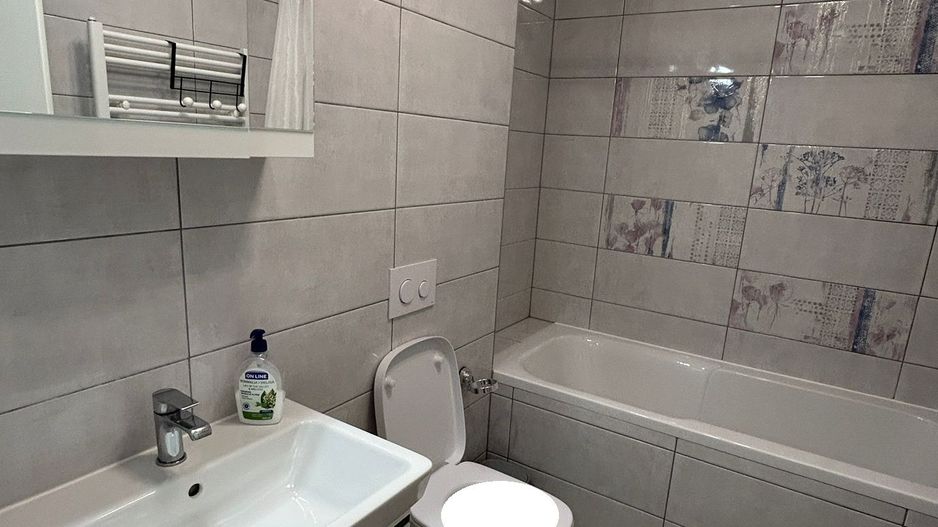 Inchiriere apartament 3 camere cu terasa de 50 mp Kasper - Poză 11