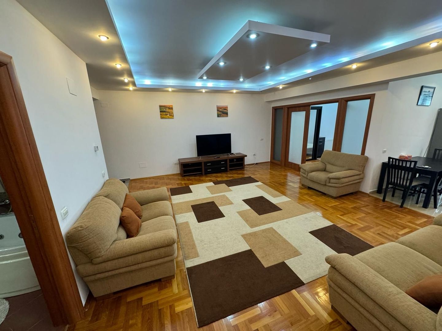 Apartament 3 camere de inchiriat Herastrau Petfriendly- talie mica - Poză 1