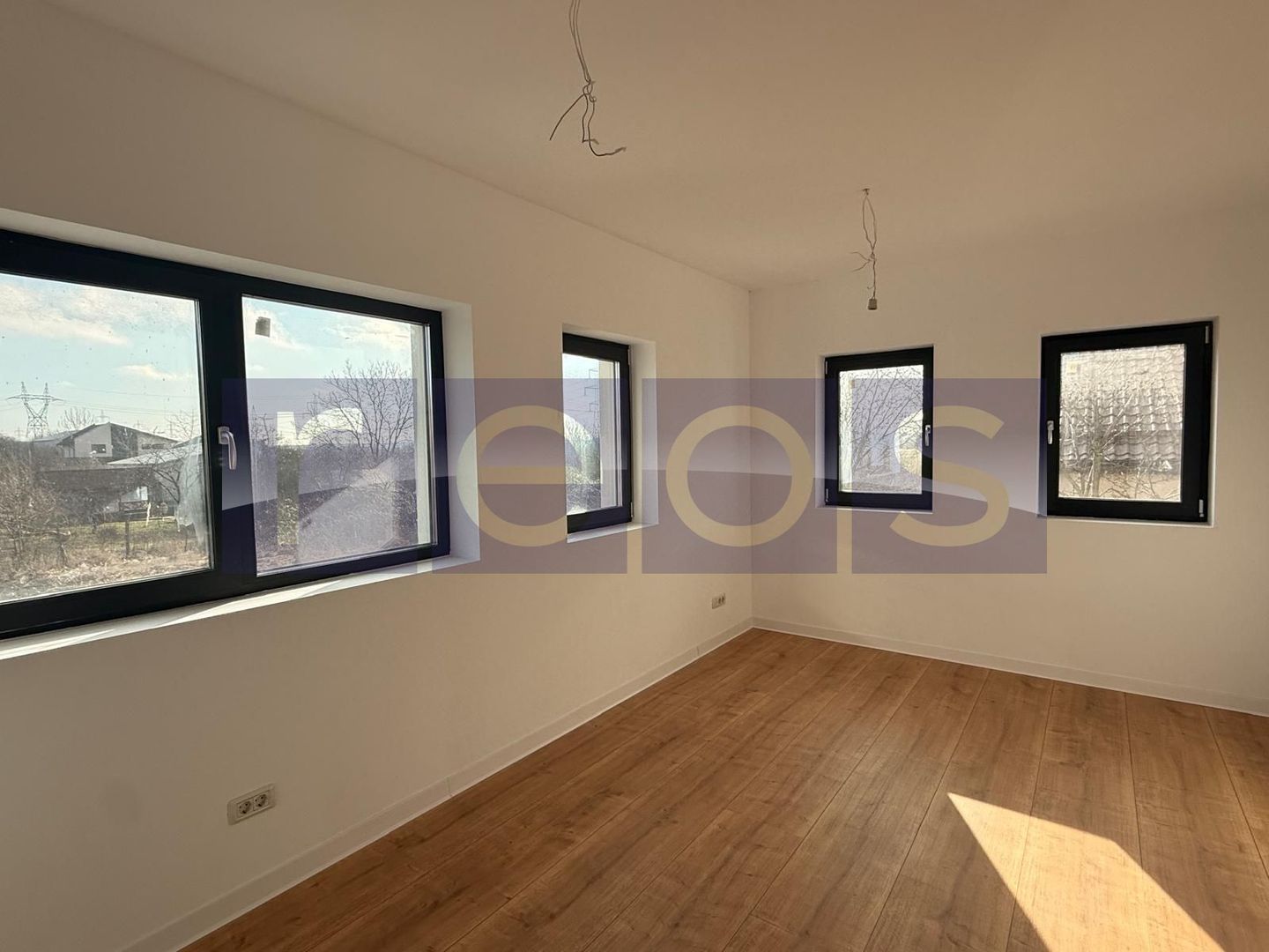 VANZARE VILA TIP DUPLEX 4 CAMERE | TRAPEZULUI | SALAJAN | SECTOR 3 - Poză 4