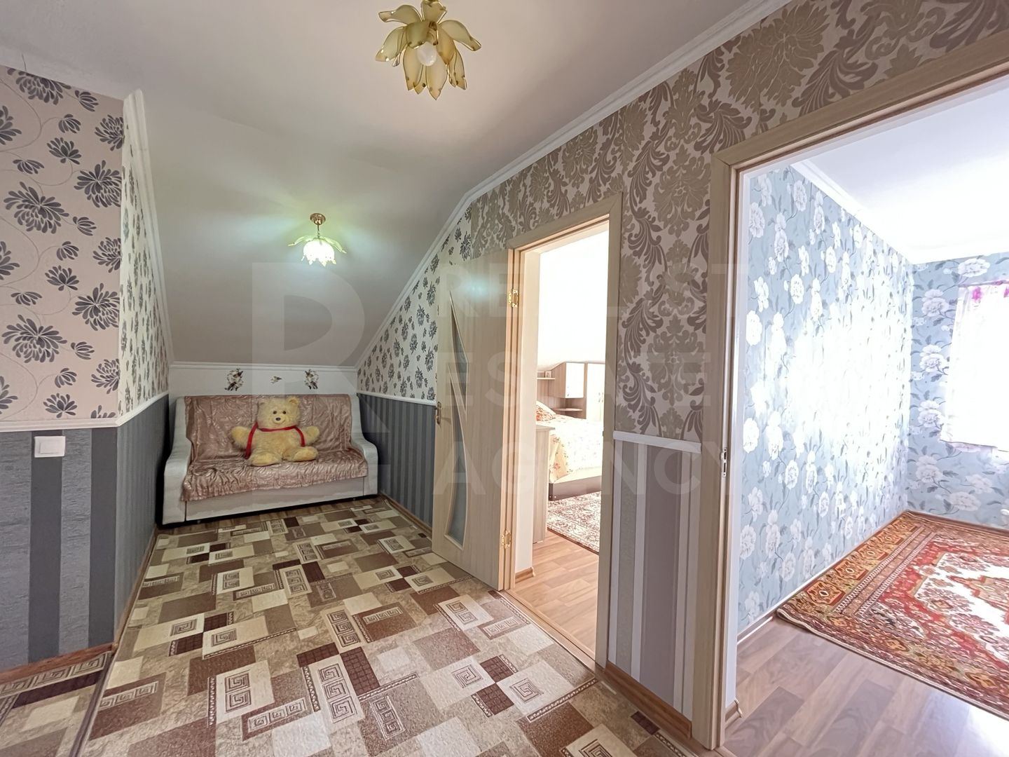 Vânzare, casă, 2 nivele, 6 camere, str. Primăverii, Budești - Poză 8