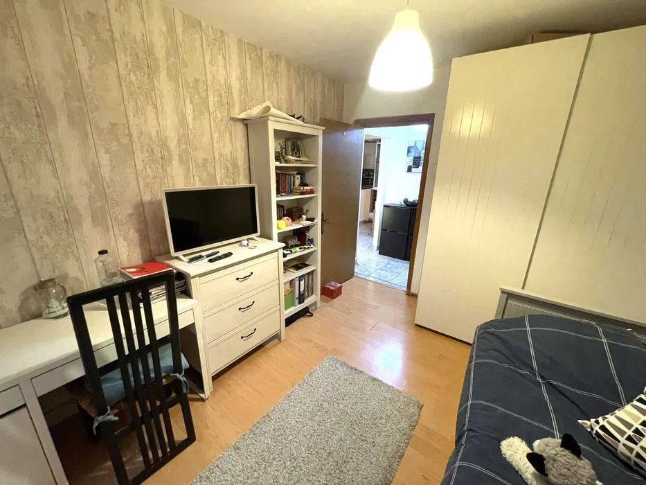 Apartament spațios cu 4 camere în zona 9 Mai –  mobilat și utilat - Poză 5