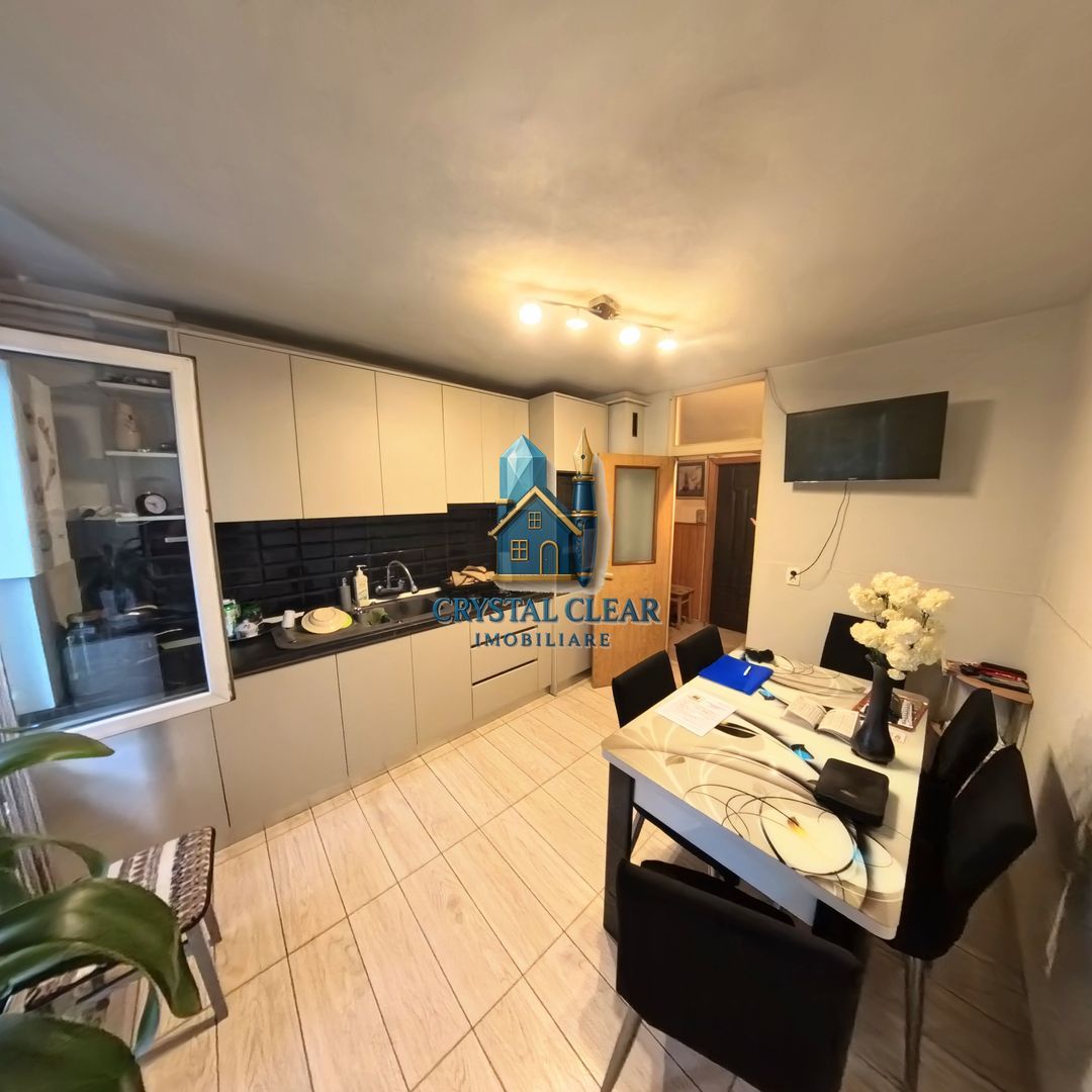 Apartament 3 camere - cartierul Tudor Vladimirescu, Calea Sighișoarei - Poză 1