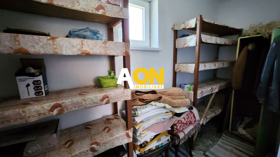 Casă cu 4 camere de vânzare în zona Barabant - Poză 14