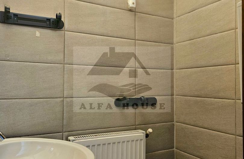Casa deosebita cu 6 camere in  Centrul Brasovului - 210 mp - Poză 19