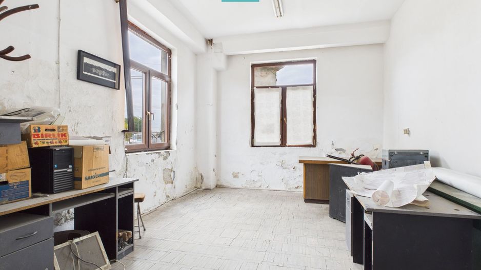 Spațiu de producție cu 4 camere în Periam - Poză 1