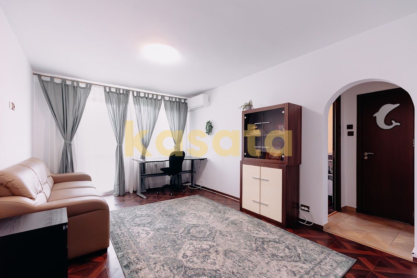 2 camere, renovat, etaj 7 – vedere panoramică către Lacul IOR - Poză 2