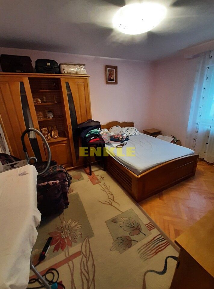 Casa 5 camere, Zona Parcul Tineretului, pret 105000 euro neg - Poză 6