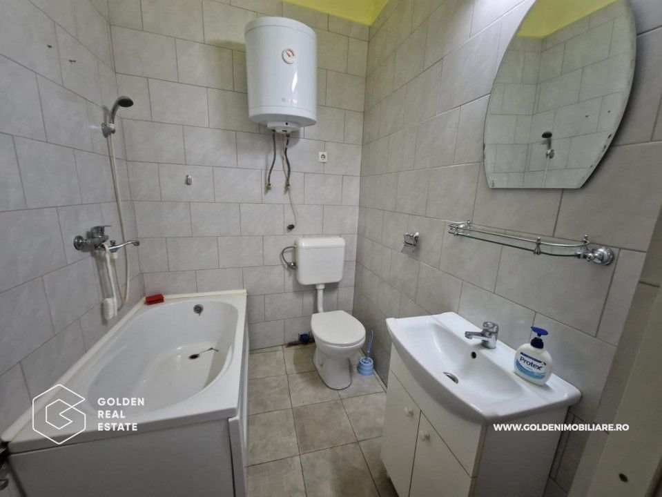 Apartament o camera, 70 mp, ultracentral, cladirea Catedralei Catolice - Poză 8