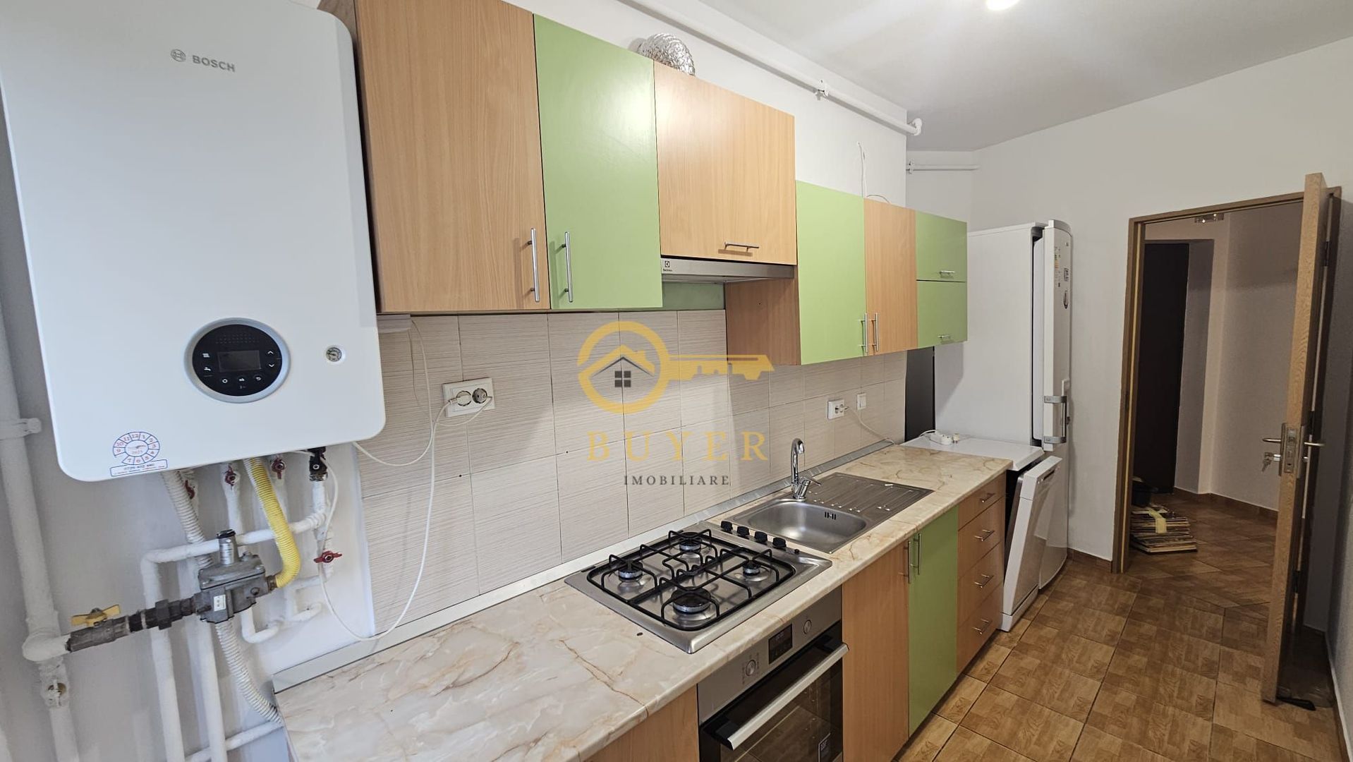 Ap de inchiriat cu 3 camere in Strand- Etaj 1- 70 utili si balcon - Poză 6