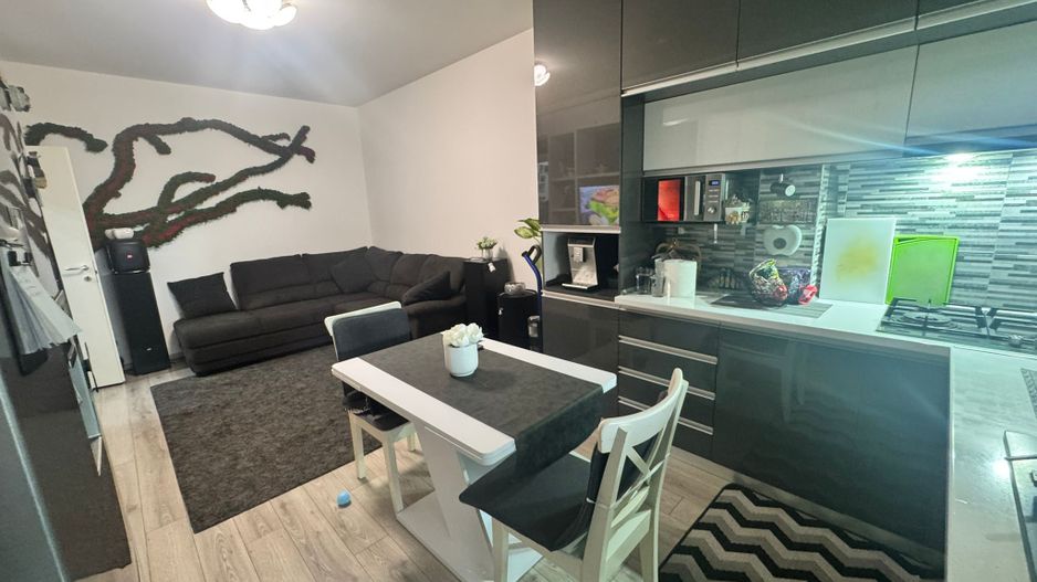 Apartament 3 camere  Bragadiru Mobilat Utilat Loc de Parcare - Poză 1