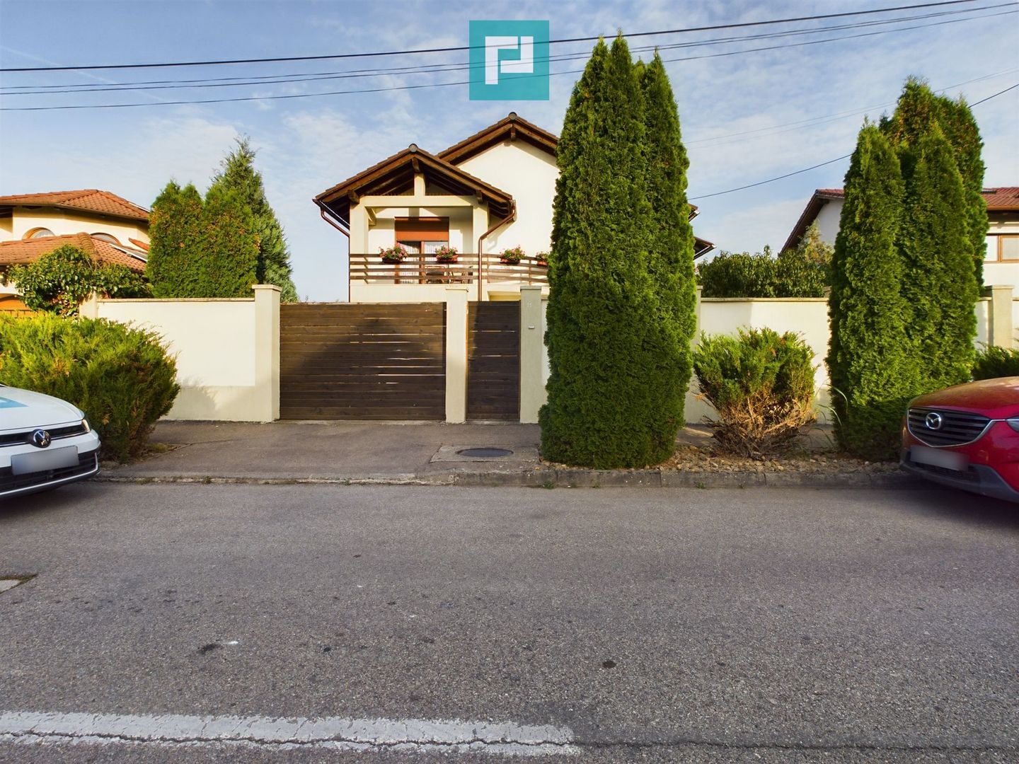 Vilă cu 5 camere de vânzare în zona Aradul Nou - Poză 1
