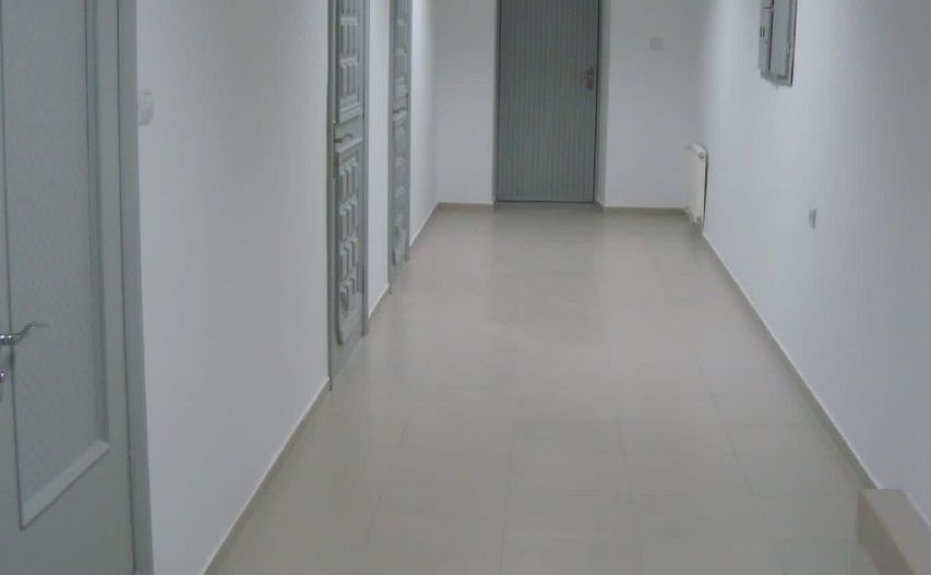 Vânzare oficii la parter, 200mp, perfect pentru magazin, atelier, frizerie, salon cosmetologic, masaj, dentist - Poză 20