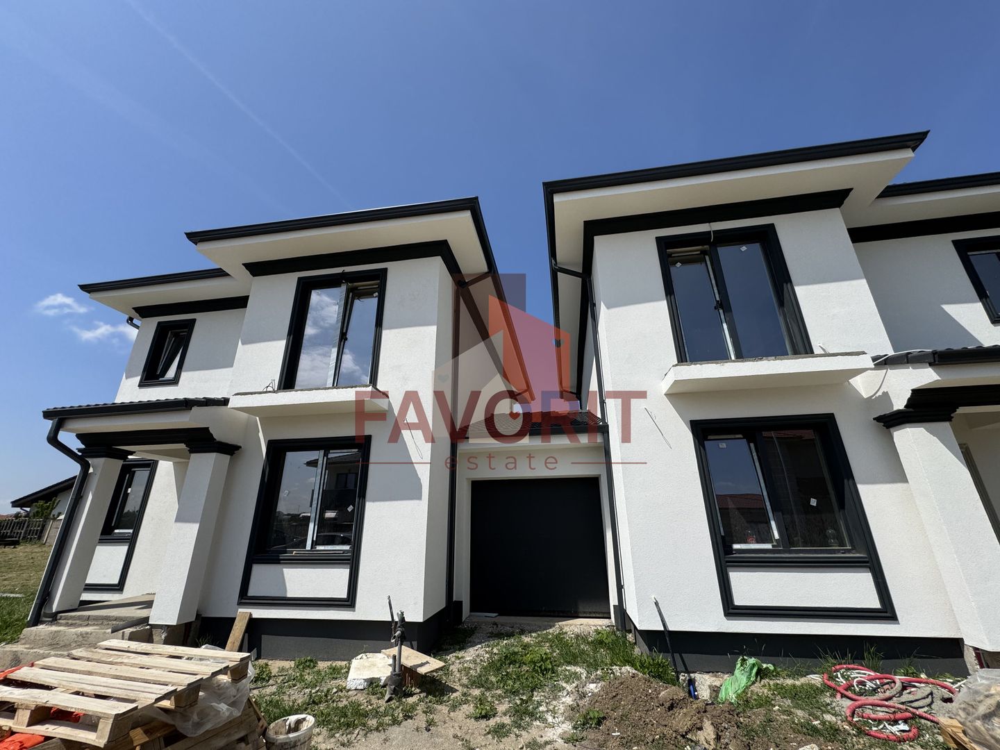 COMISION 0%. Duplex despartit prin garaj finisat la cheie in Dumbravita - Poză 10