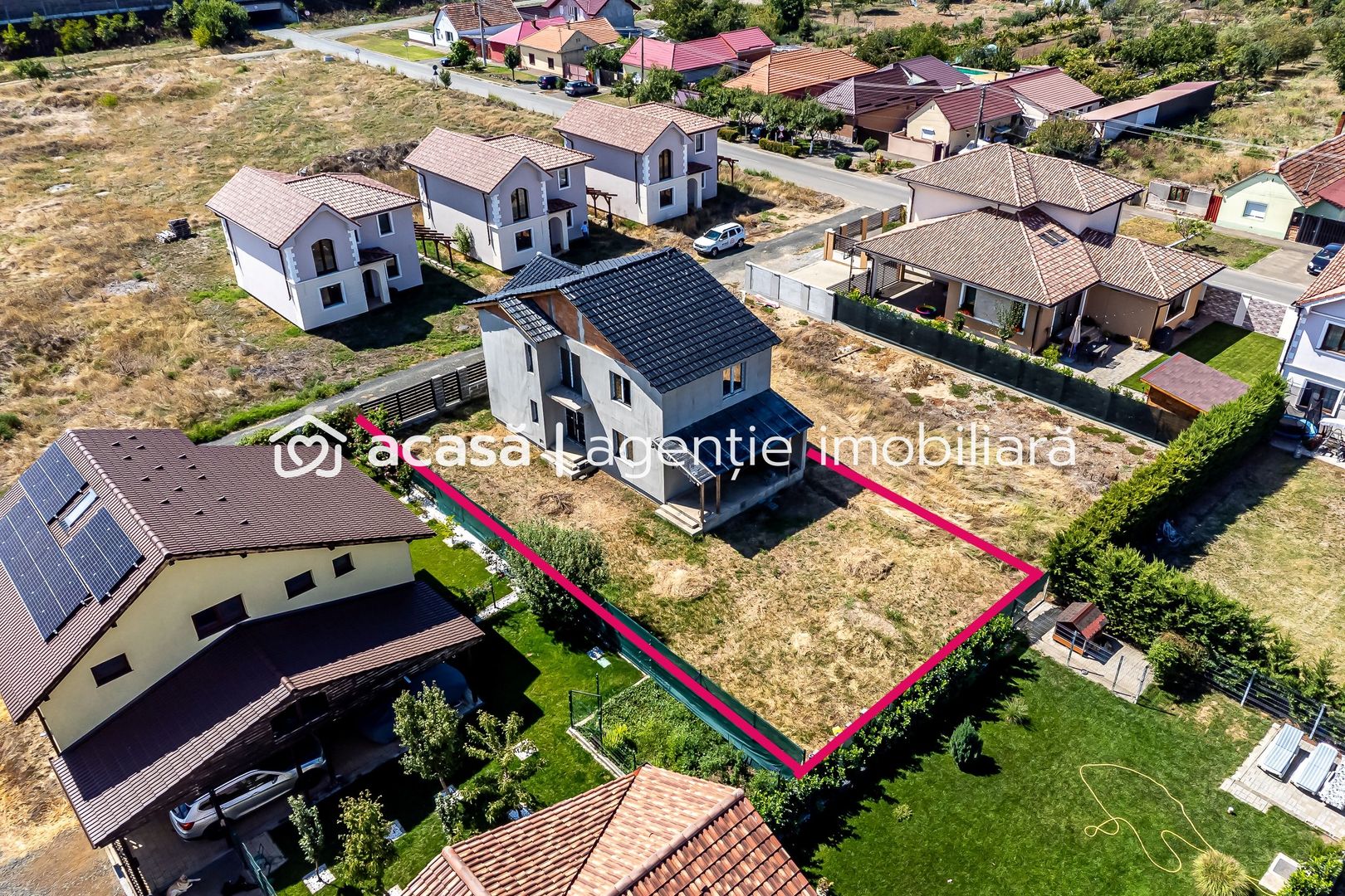 Casă nouă, parțial finalizată – Str. Constituției, Aradul Nou - Poză 1