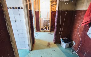 Apartament 2 camere decomandat Bloc Anvelopat Prelungirea Ghencea - Poză 2