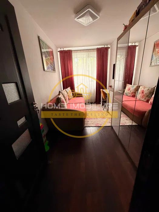 Apartament cu 3 camere / Etajul 3/ 64mp/ Podu Ros - Poză 3