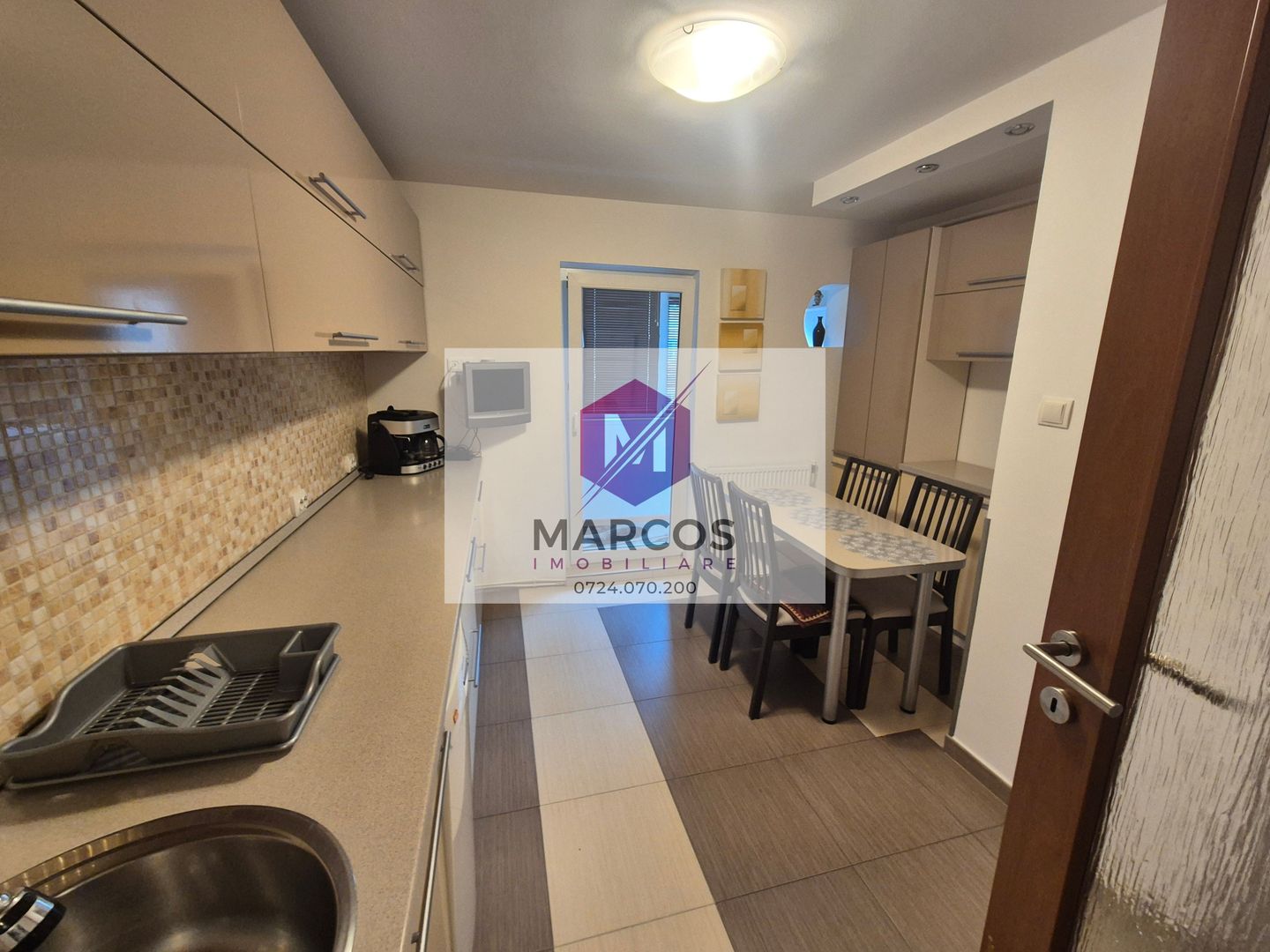 Închiriez apartament 2 camere Micro 4 - Poză 6