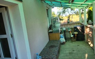 Ag EUROPA vinde casuta cu 10 ari teren în zona Careiului str. Merilor. - Poză 1