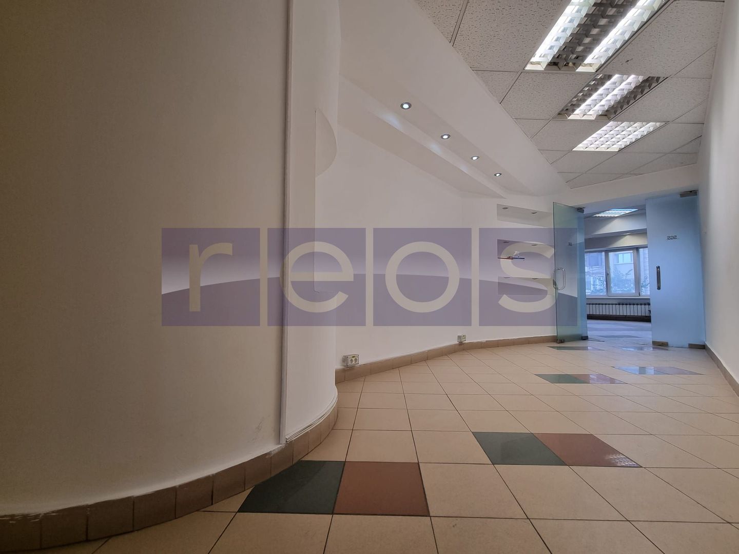 VANZARE SPATIU COMERCIAL | 30 CAMERE | ZONA UNIRII - Poză 29