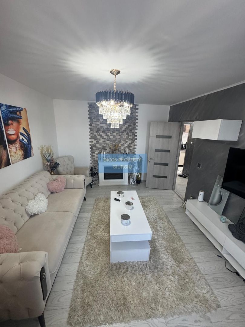 Apartament 3 camere de vânzare – Tineretului, bloc turn - Poză 2