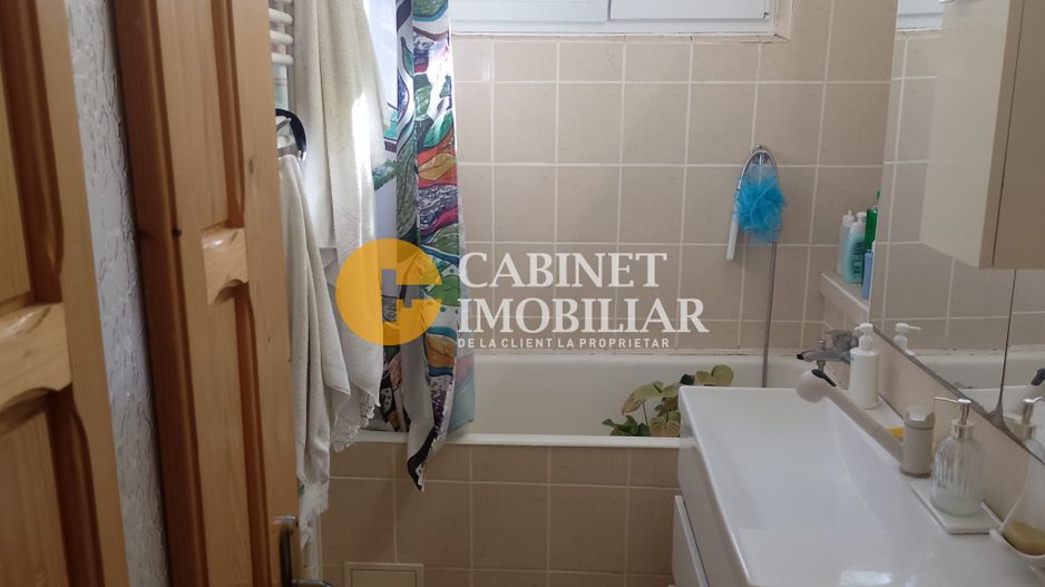 3 camere, etaj 1/4, foarte curat, liber! - Poză 3