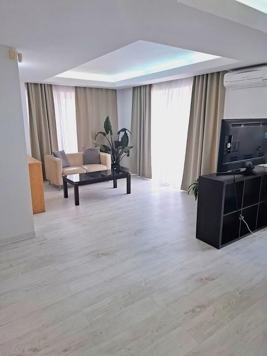 Herastrau - Nordului, apartament 4 camete LUX, etaj 4 - Poză 2