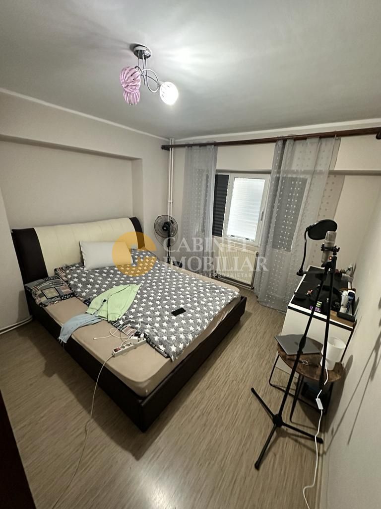 Apartament cu 3 camere decomandat, etajul 2, 83mp - Lukoil Moara de foc - Poză 2