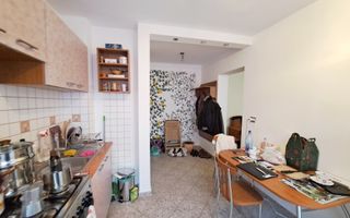 Apartament 2 camere, zona Liceului Onisifor Ghibu, etaj intermediar - Poză 10