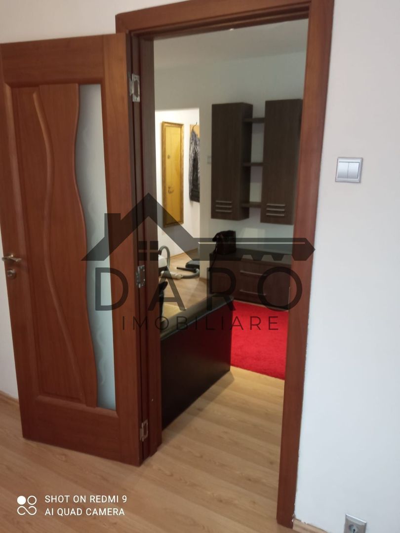 doua camere in Mureseni , strada Hunedoara, etaj 3 , cu copertina auto - Poză 2