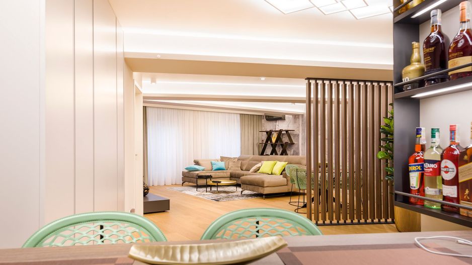 Apartament deosebit 4 camere complet mobilat si loc de parcare inclus - Poză 13