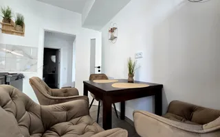 Copou- 3 camere 2 bai- decomandat- modern- parcare acoperita - Poză 12