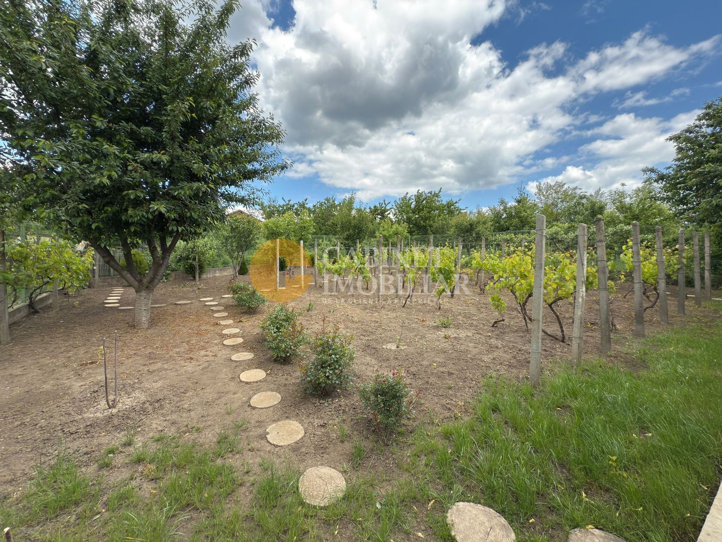 Proprietate deosebită în Aroneanu – 2 case pe teren generos de 1209 mp - Poză 10