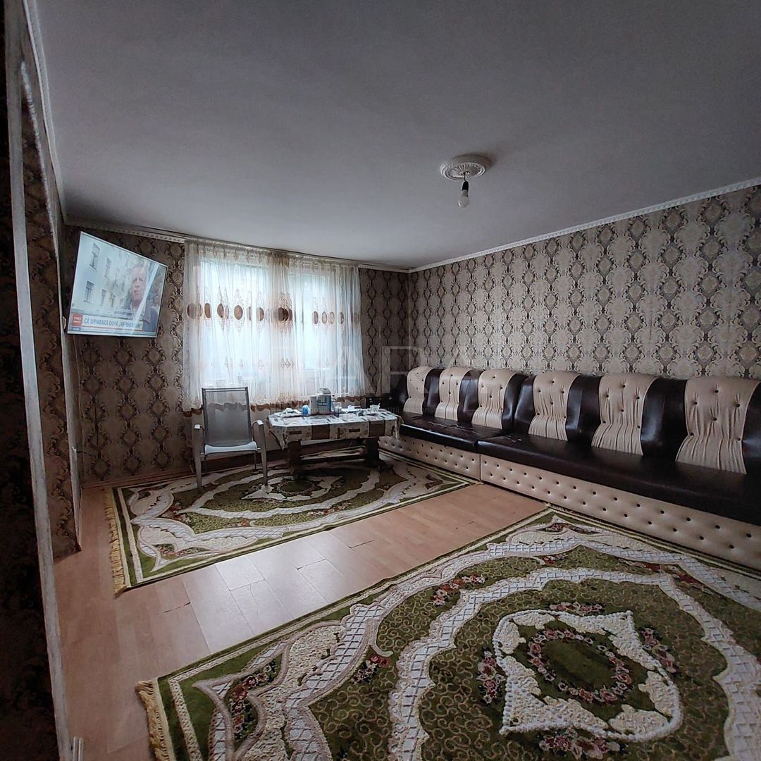 Va oferim spre vanzare casa in Floresti. - Poză 1