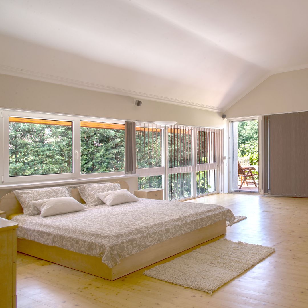 Generoasa si spatioasa - Poză 24