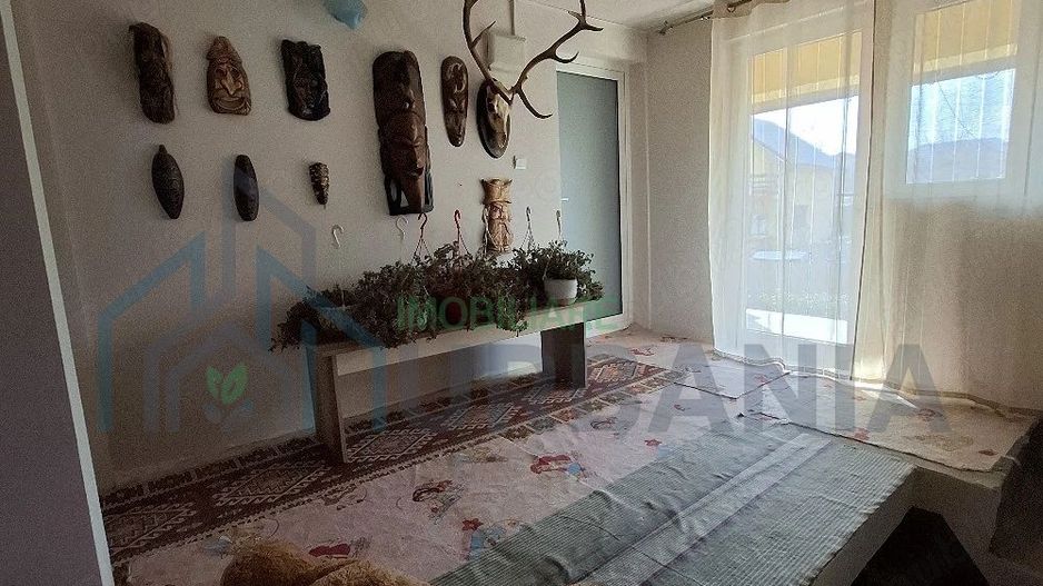 Vilă cu 5 camere și 2 băi, teren 650 mp, în zona Horpaz, Iași - Poză 3