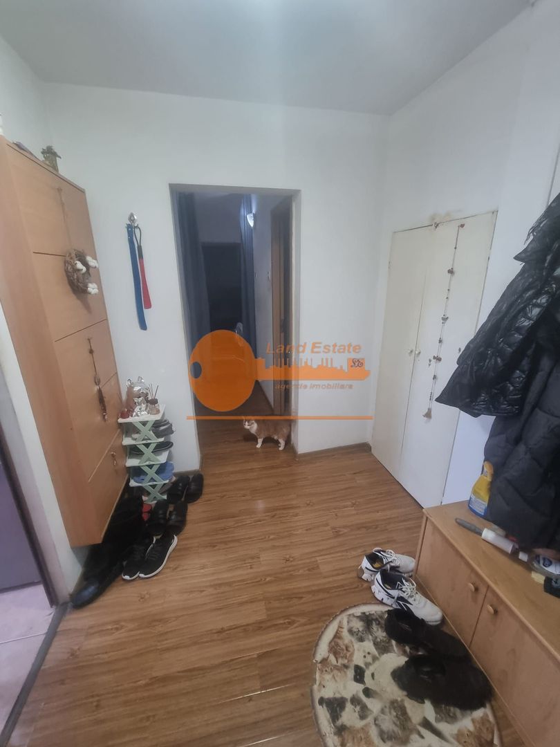 Apartament cu 3 camere la 8 minute de Metrou Crangasi - Poză 4
