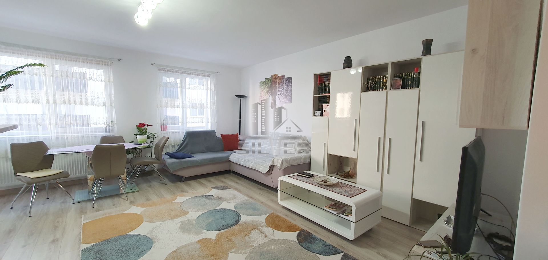 Apartament cu 2 camere si parcare exterioara, zona BMW! - Poză 2